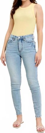 Judy Blue Mid Rise Tummy Control Skinny Jeans In Vintage Wash
