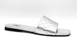 Ex&eacute; Womens Maggiore Flat Sandal In Silver