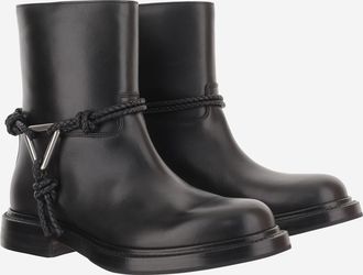 Bottega Veneta Womens Leather Ankle Boots James Black