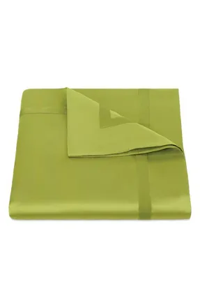 Matouk Nocturne Duvet Cover in Grass at Nordstrom, Size King