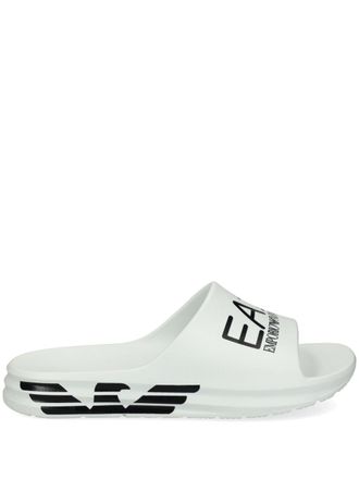 Emporio Armani Crusher Distance logo-print slides - men - Polyethylene vinyl acetate (PEVA)/Synthetic Rubber/Rubber - 8.5 - White