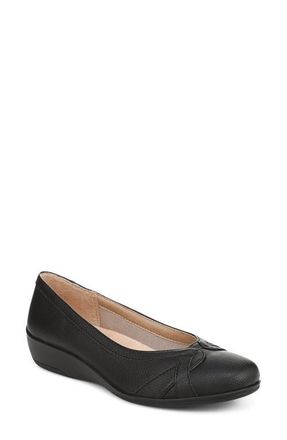 Life Stride Infinite Loafer in Black at Nordstrom, Size 6.5