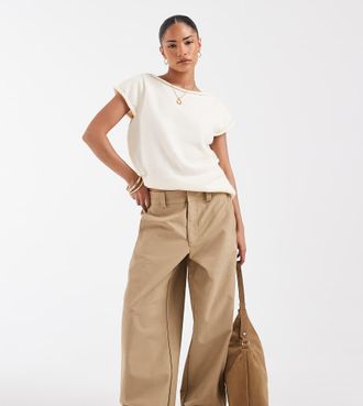 Only Petite ONLY Petite - Pantaloni cargo a cilindro beige-Neutro