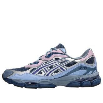 Hoka One One (WMNS) On Running The Roger Advantage Pro White Chambray 3WF10180753