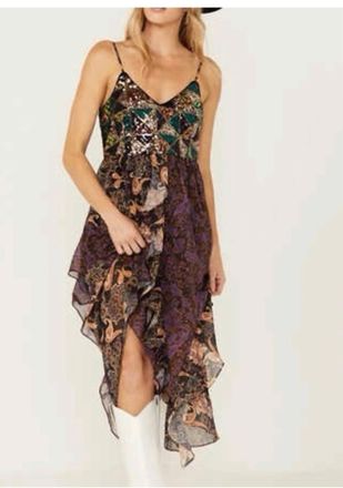 Miss Me Mixed Patch Dress In Purple Sequin