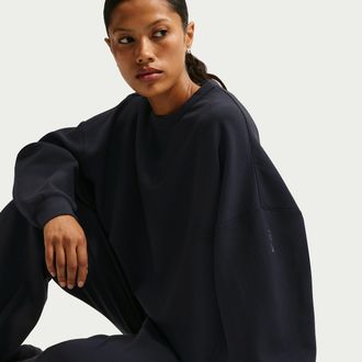 Nike Womens 24.7 ImpossiblySoft Dri-FIT Oversized Crew-Neck Top in Black | HQ8193-010