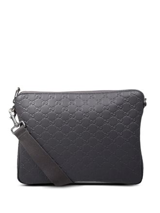 Gucci embossed messenger bag - men - Calf Leather - One Size - Grey