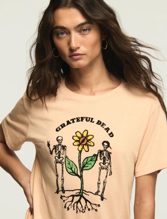 Lucky Brand Womens Grateful Dead Skeletons Boyfriend Tee