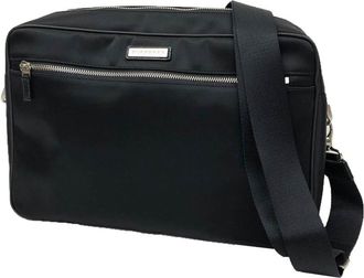 Burberry Black Nylon Messenger Bag Shoulder Bag (Pre-Owned)