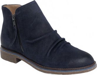 Aetrex Womens Mila Boot In Navy
