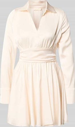 Guess Minikleid mit V-Ausschnitt Modell CONCETTA FLARE DRESS in Weiss, Größe S