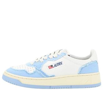 Autry (WMNS) AUTRY Medalist Low Leather and Fabric White Baby Blue AULW-CB04