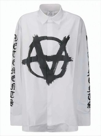 VETEMENTS Classic Button-Up Shirt With Bold Logo And Text Design