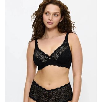 Triumph Amourette Floral Lace Underwire Bra in Black at Nordstrom, Size 36Dd