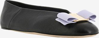 Ferragamo Ballerinas aus genarbtem Leder mit Schleife Vanna