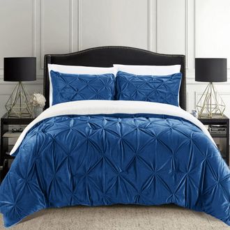 Elegant Comfort 3-Piece Pinch Pleated Micro-Suede Reversible Sherpa - Comforter Set