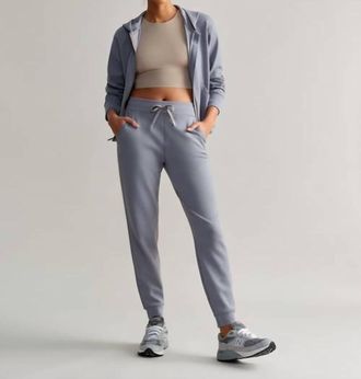Rhone Dreamglow Jogger In Grey Silver