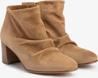 Pedro Garcia Midi heel bootie in brown suede | Xantan | Fall winter 25 | PEDRO GARCIA