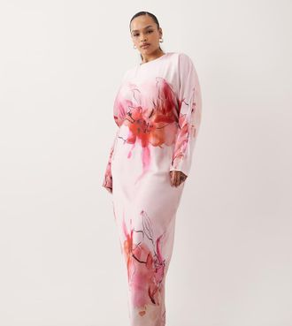 Asos Curve ASOS DESIGN Curve - Vestito lungo con maniche ad ali di pipistrello in raso rosa a fiori-Multicolore