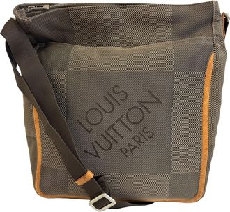 Louis Vuitton Damier Geant Green Khaki Canvas Shoulder Bag (Pre-Owned)