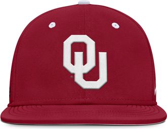 Nike Oklahoma Sooners Dugout True Mens Nike Mens Dri-FIT College Fitted Hat in Red | NC1469WOKN-J26