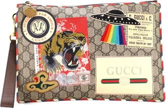 Gucci Courrier Pouch clutch met GG gecoat canvas en applicatie - Bruin