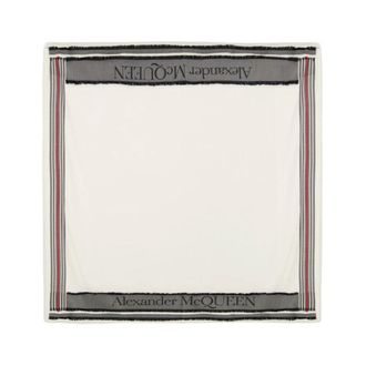 Alexander McQueen Alexander McQueen, Winter Scarves, female, Beige, Size: ONE SIZE Herringbone Logo Scarf