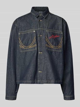 Karl Kani Relaxed Fit Jeansjacke mit Ziern&auml;hten in Jeansblau, Gr&ouml;&szlig;e XXL