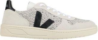 Veja FOOTWEAR - Trainers sur YOOX.COM