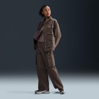 Nike Womens Nike Sportswear Everything Wovens Mid-Rise Cargo Pants in Brown | HM6976-004