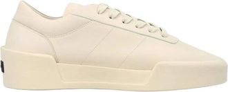 Fear of God Witte Low-Top Aerobic Sneakers - Dames - Sneakers - Beige - 40 EU - Leer - Schoenen