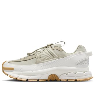 Nike (WMNS) Nike Air Zoom Vomero 5 Roam Sail Light Stone HQ2181-100