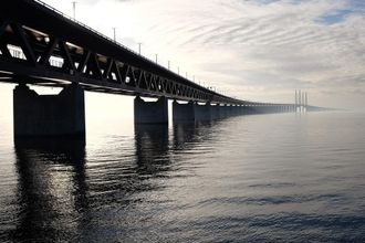 Queence Leinwandbild »Marlon« Brücken Foto Kunst 1 Stk. tlg. Akustikbild mit sehr guten Schallabsorptions-Eigenschaften