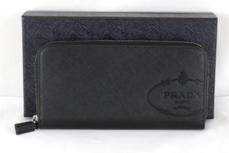 Prada Black Leather Long Wallet (Bi-Fold) (Pre-Owned)