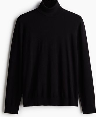 H&M Feinstrick-Rollkragenpullover in Slim Fit - Schwarz