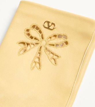 Valentino Garavani Guanti Vlogo Signature In Nappa Donna BURRO 6.5