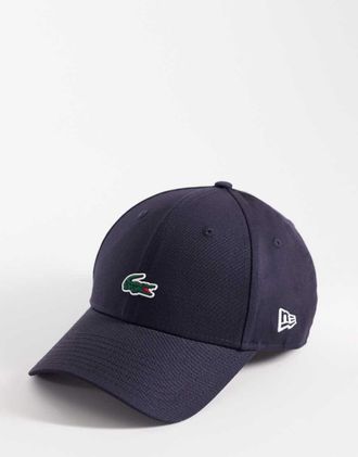 Lacoste x New Era - 9forty - Cappellino blu navy con logo