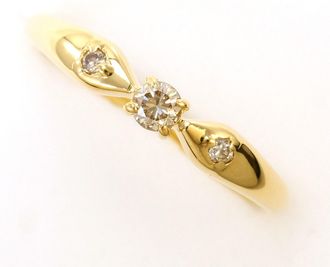 C&A Unbranded (18K) Band Ring (Pre-Owned)