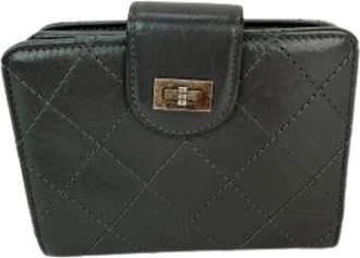 Chanel Pre-owned Wallets, female, Gray, Size: ONE SIZE Pre-owned Leather Wallet