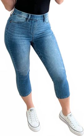 Judy Blue Cool Denim Pull On Non Distressed Capri Jeans In Blue