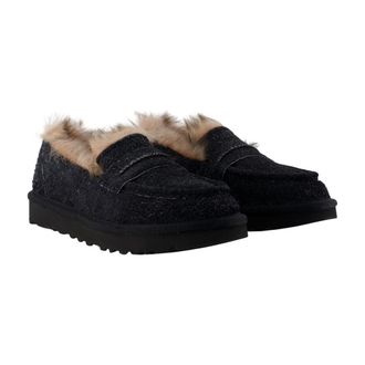 UGG Womens Ellis Loafer Black Calfskin