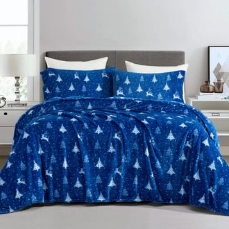 Elegant Comfort 4-Piece Holiday Christmas Velvet Plush Flannel Sheet Set