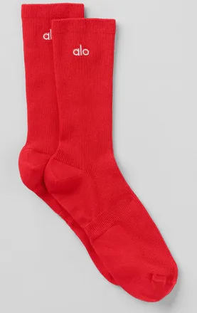 Alo | Half-Crew Understated Socks in Bright Red, Size: Medium