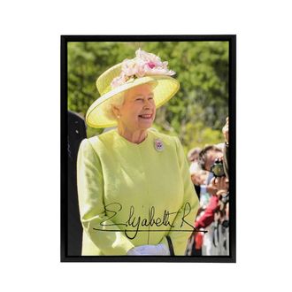 Artery8 Queen Elizabeth II Signature Framed Canvas Wall Art Print in Green | Size: W24 x H32