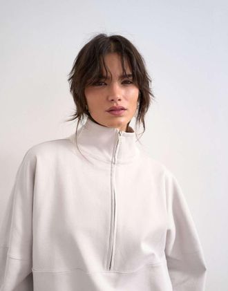 Topshop Felpa color pietra a maniche lunghe con collo a imbuto e zip in coordinato-Neutro