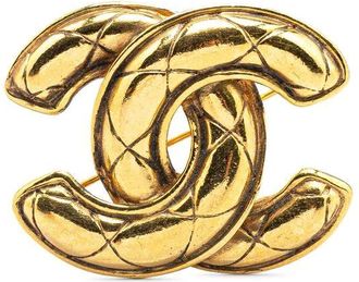 Chanel Pre-owned Jewellery, female, Yellow, Size: ONE SIZE Pre-owned Elegant Quilted Design Brooch Fashionable Clothing Accessory and Jewelry Pin