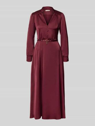 Rinascimento Rinascimento Abendkleid aus Satin mit V-Ausschnitt und G&uuml;rtel in Bordeaux, Gr&ouml;&szlig;e XS