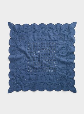 Simons Womens Broderie anglaise scalloped scarf