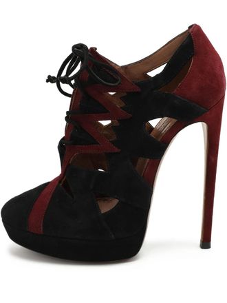 Alaia Pumps met plateauzool en uitgesneden details - Zwart