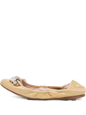 Miu Miu crystal-embellished ballet flats - Neutrals